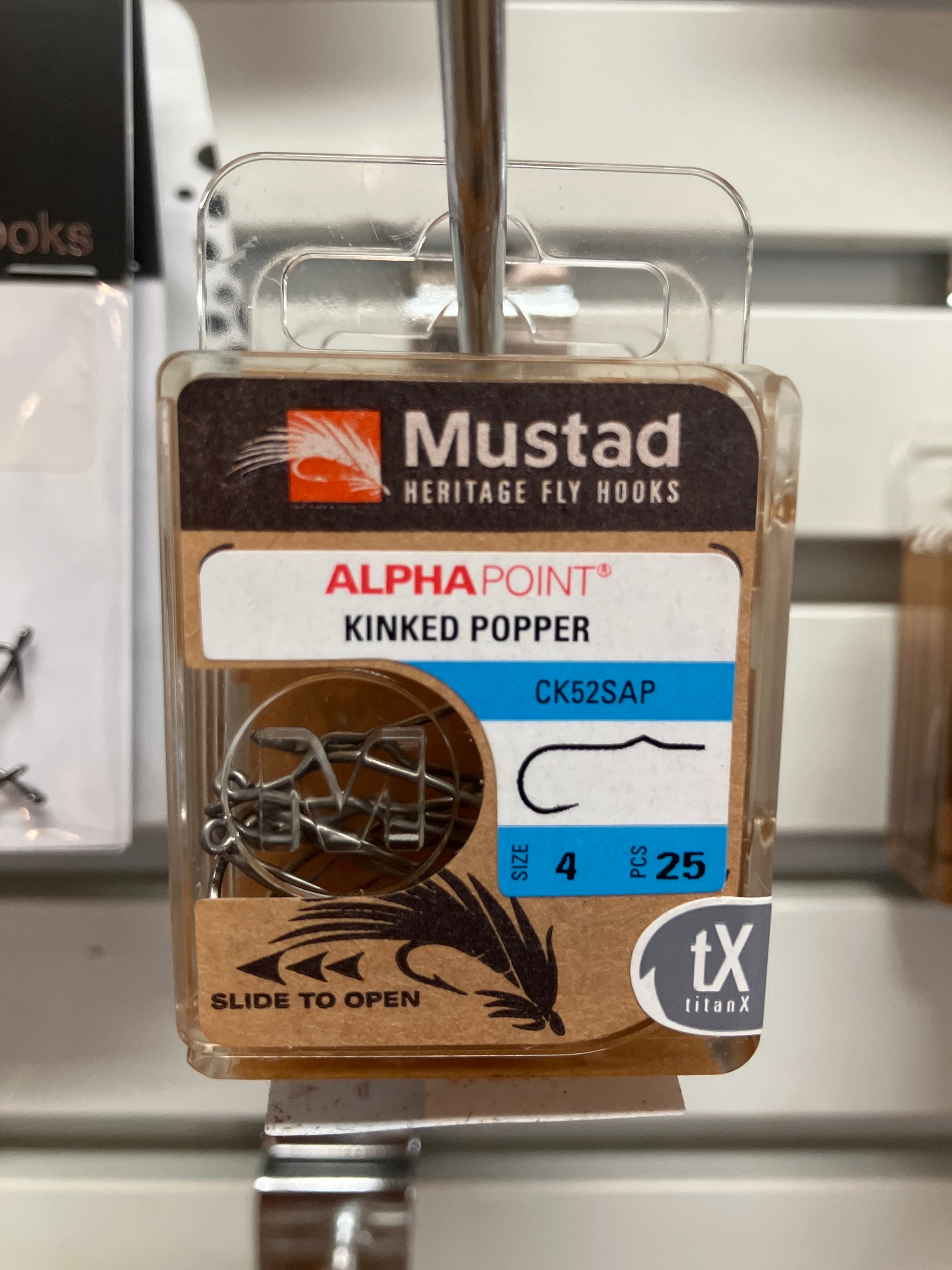 Mustad Fresh Water Popper Kinked Shank 2XL Forged Straight TitanX Hook