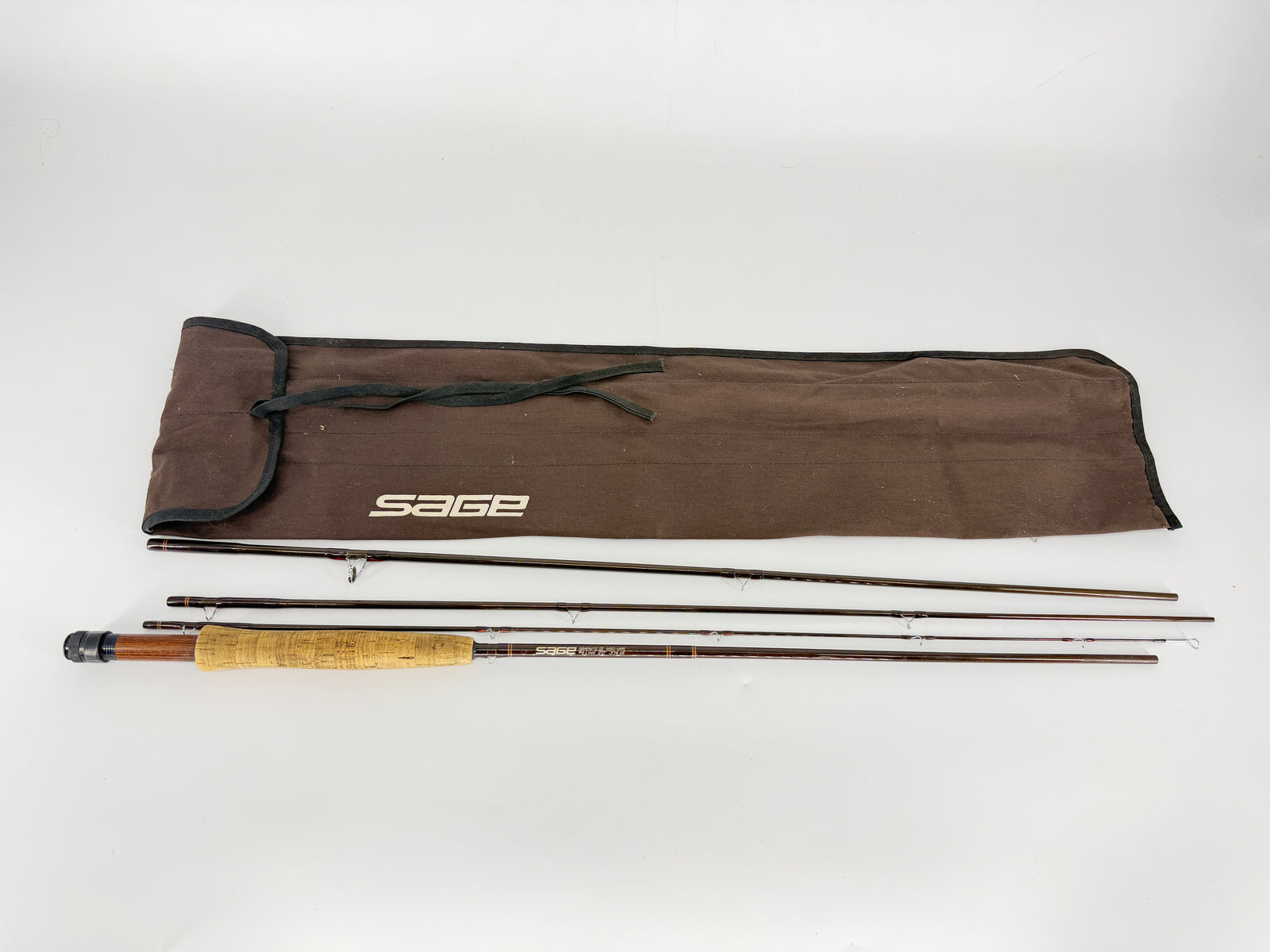 Sage Graphite III 690-4 9' 6wt 4pc w/ Sock – Fast Action Fly Rod
